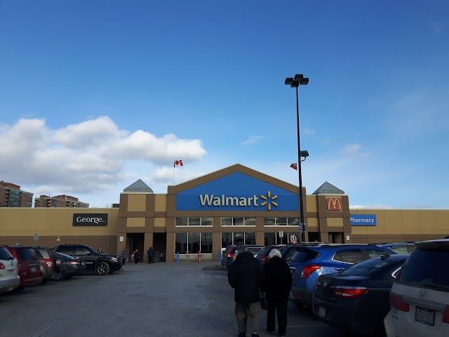 Kanata Centrum Shopping Centre